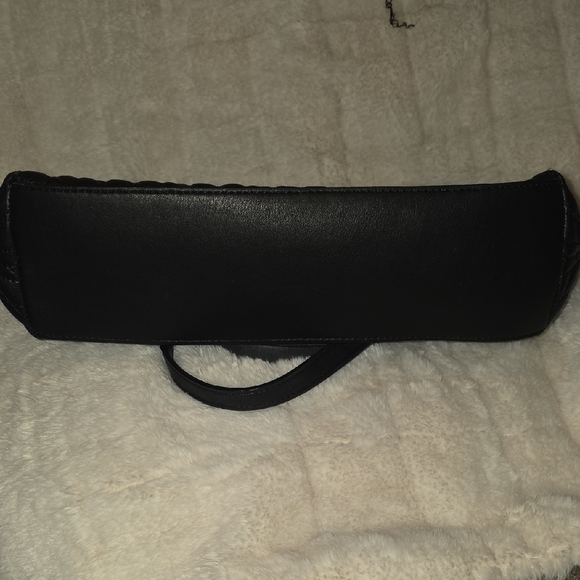 Karl Lagerfeld Black Quilted Shoulder Bag with Gold Chain - Picture 9 of 9